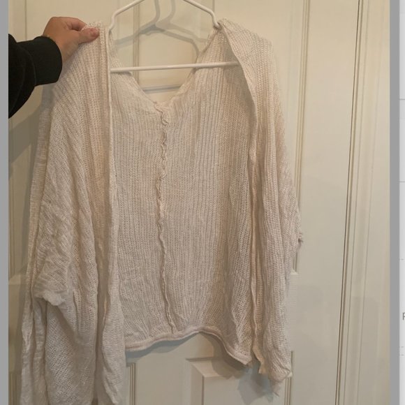 2 Brandy Melville Cardigans - Picture 2 of 2
